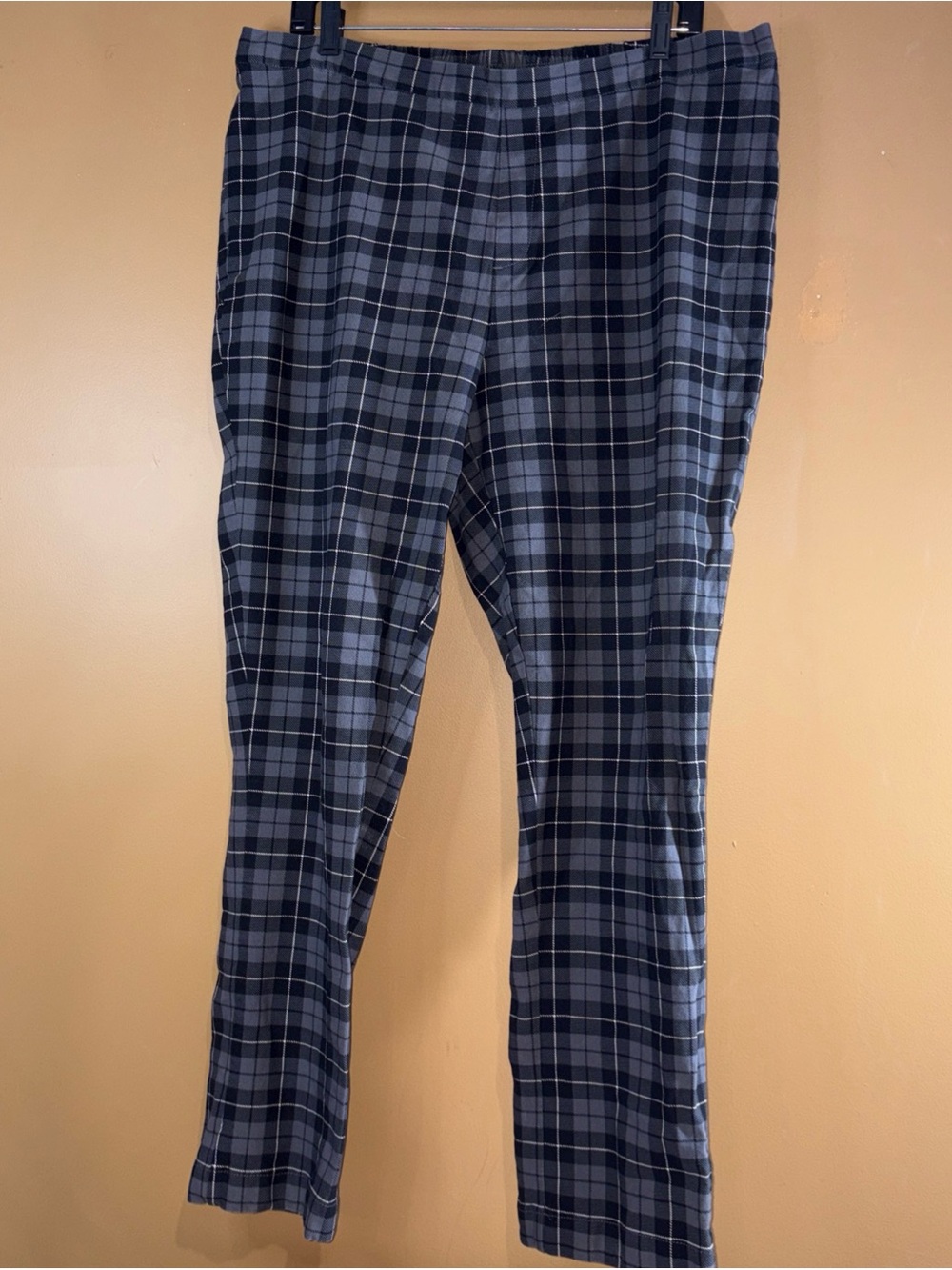 HC820 Isaac Mizrahi Women's Black Plaid Knit Trousers Lounging Pants. Size 20W - Picture 2 of 5
